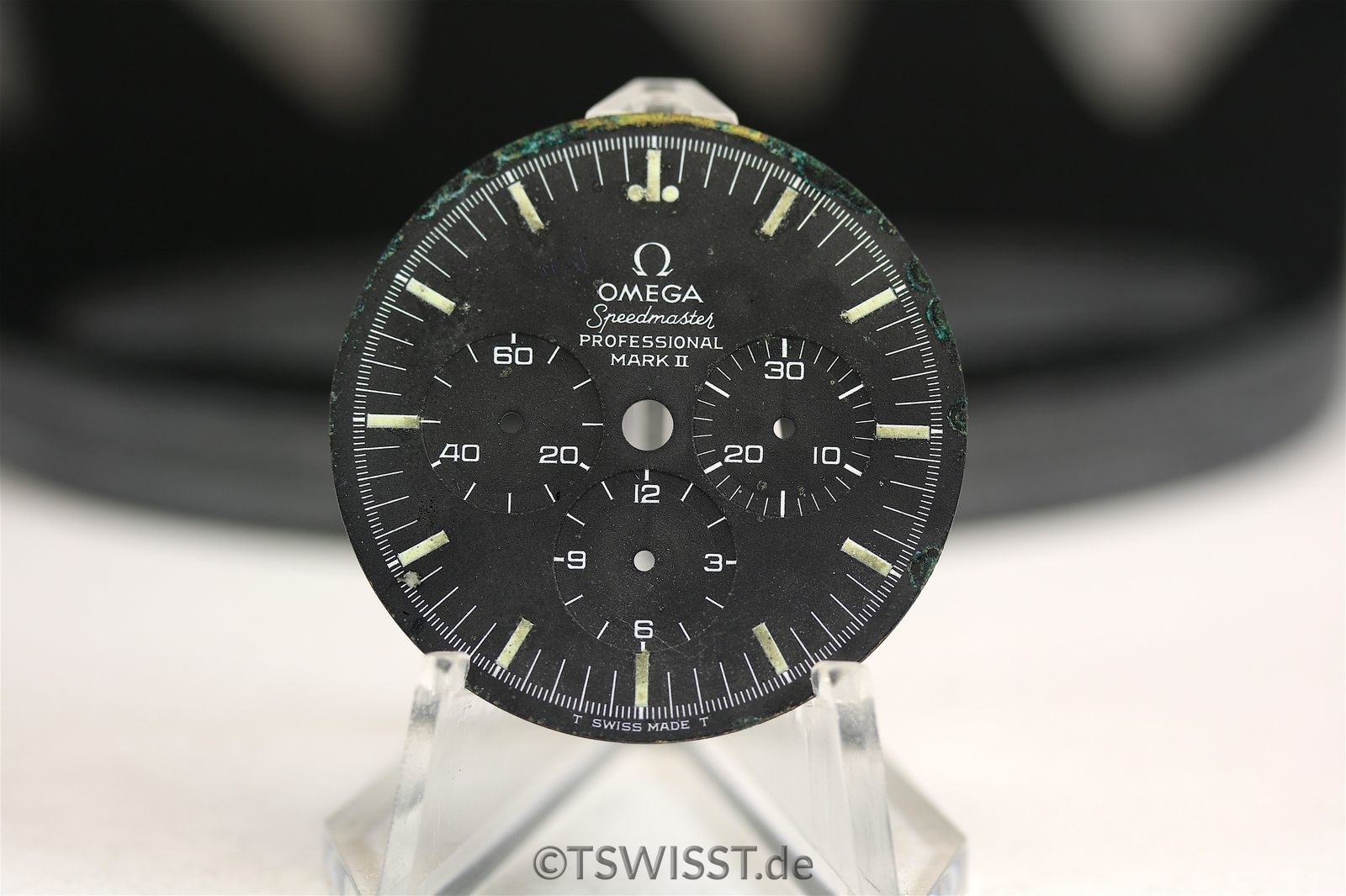 Omega speedmaster mkii dial