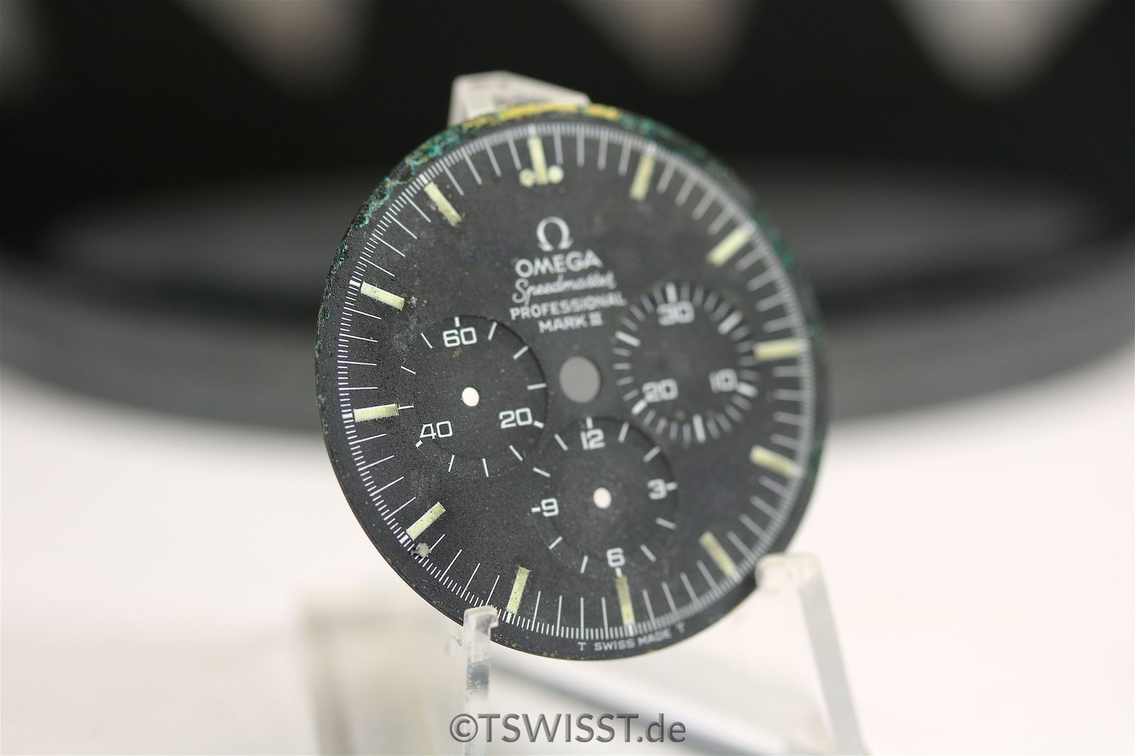 Omega speedmaster mkii dial