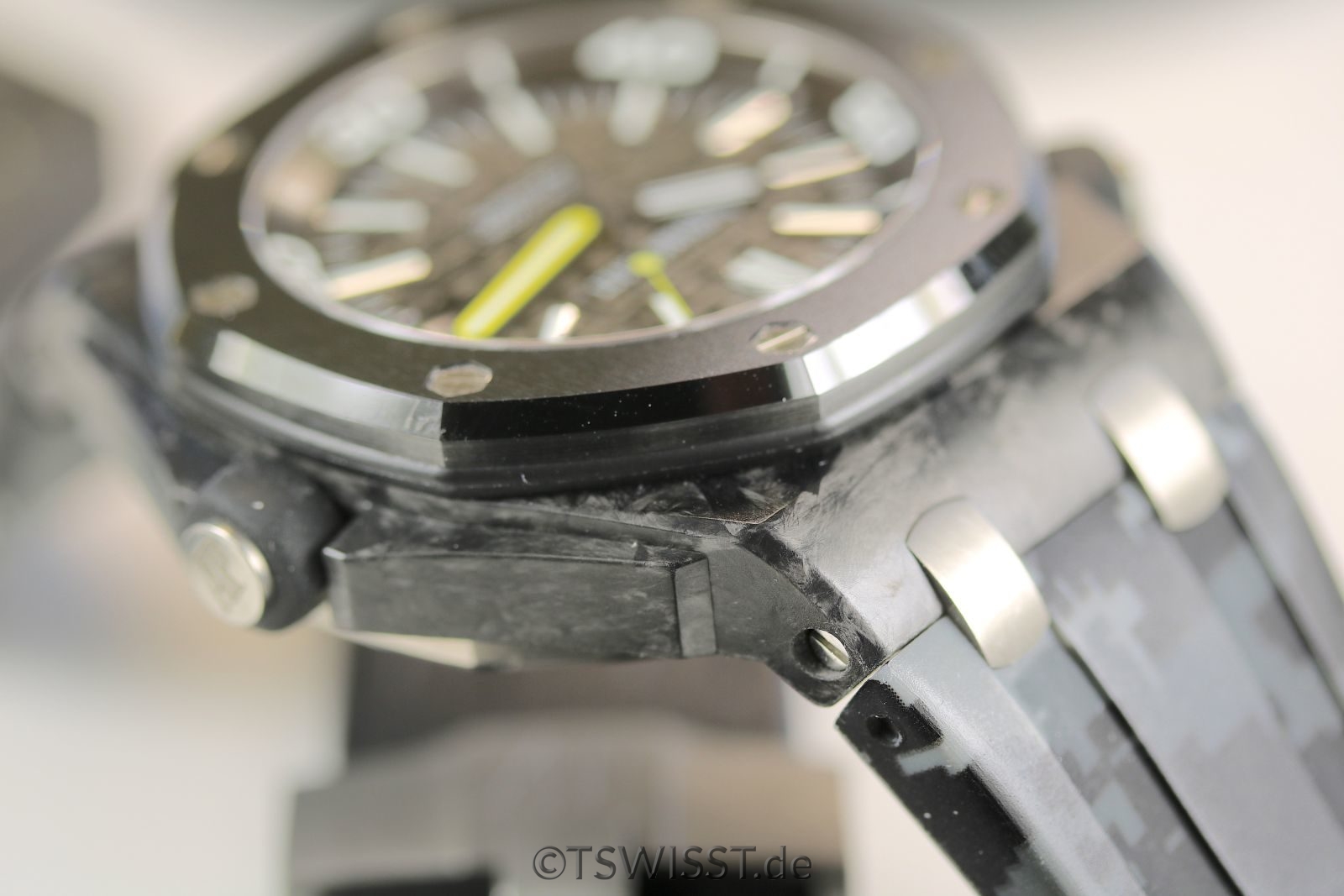 ap carbon diver