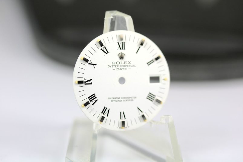 Rolex date dial