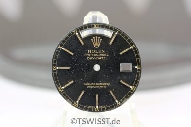 Rolex oysterquartz dial