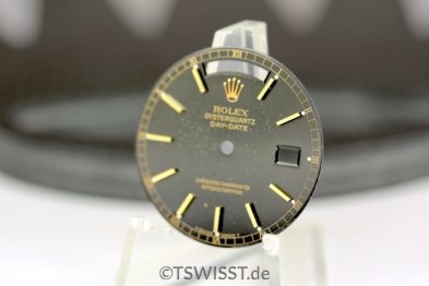 Rolex oysterquartz dial