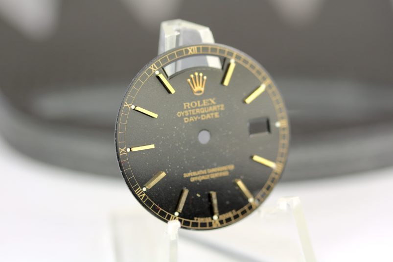 Rolex oysterquartz dial