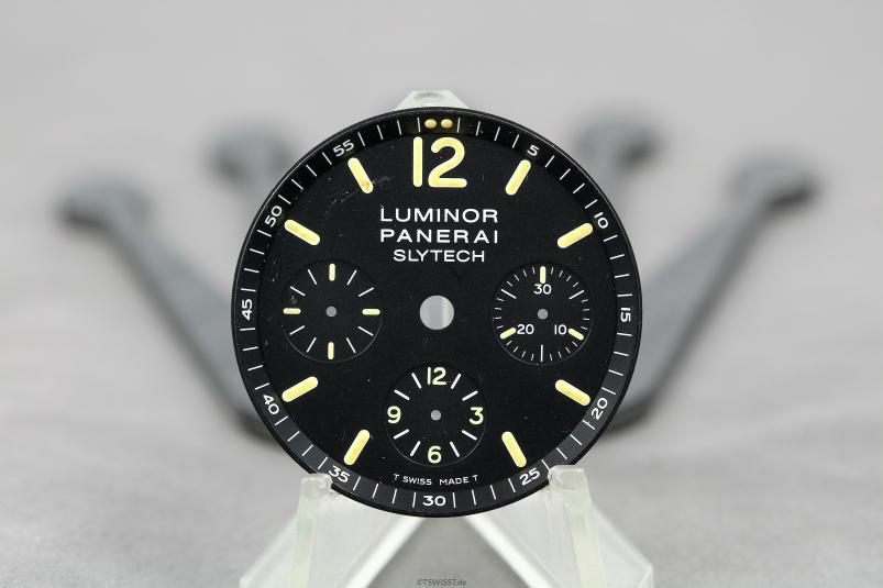 Panerai Slytech dial