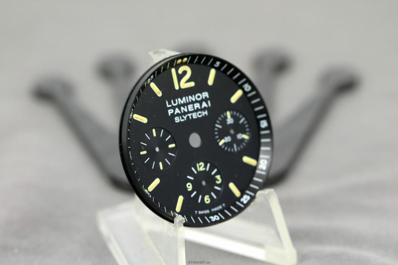 Panerai Slytech dial