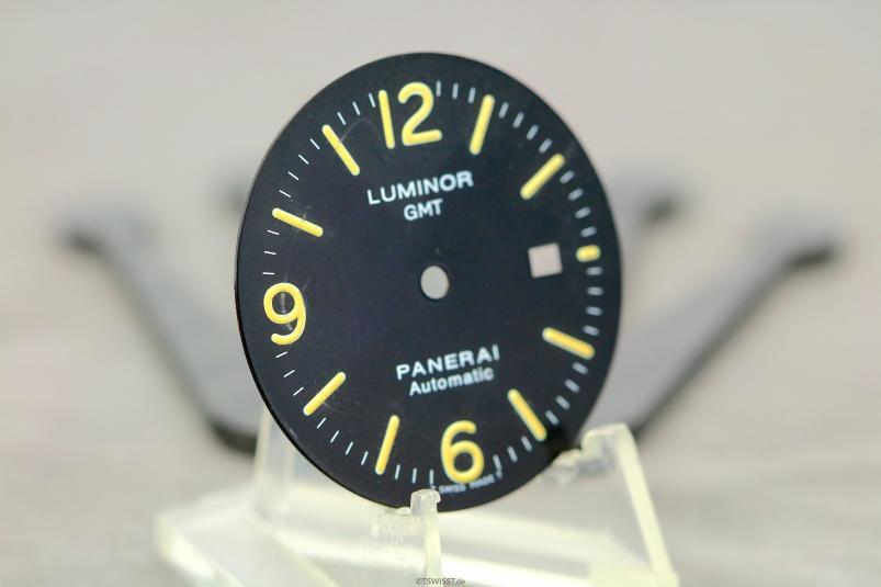 Panerai GMT dial