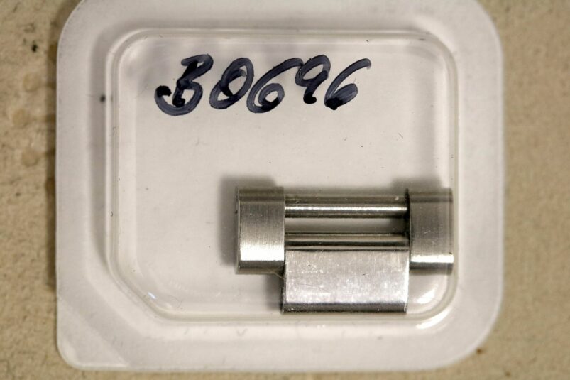 B0696